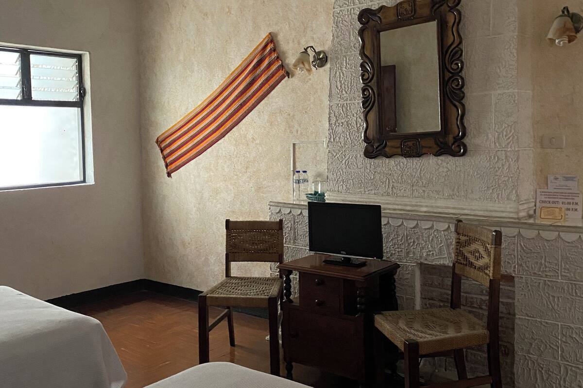 Kamar Basic, pemandangan kebun | Seprai linen