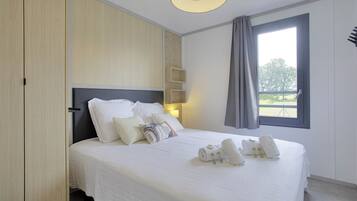 2 chambres, fer et planche Ă repasser, Wi-Fi, draps fournis