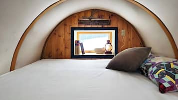 1 dormitorio y ropa de cama