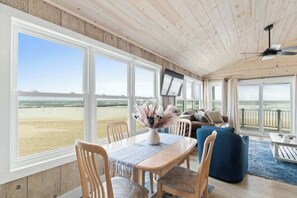 Dining - Salty Kisses & Starfish Wishes by Brunswick VR: Oceanfront & Pet-Friendly (Ocean Isle Beach)