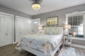 2 Schlafzimmer, BĂŒgeleisen/BĂŒgelbrett, WLAN, BettwĂ€sche