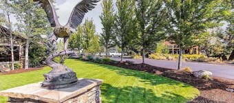Cute & Updated, Close to Everything, Golf, Amenities, Perfect For Family
