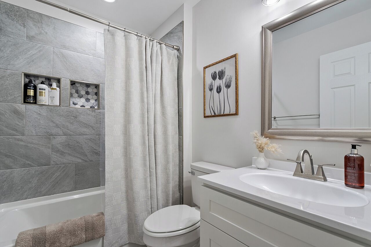 淋浴设施、吹风机、毛巾、肥皂