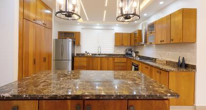 Villa Green Hills, un ParaĂso Donde se Combina la Modernidad con la Naturaleza