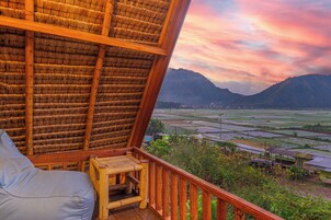 Family Room | Balcony