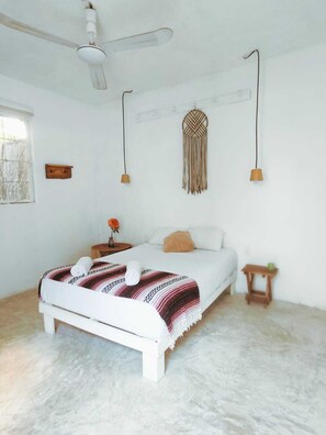 Minibar, iron/ironing board, free WiFi, bed sheets - Hotel Selva Maya Bacalar - Free Bikes (Bacalar)