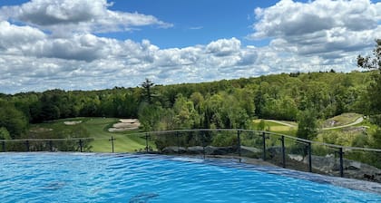 Luxury Villa 3 Bedroom Villa Located in Muskoka Bay Golf and Resort