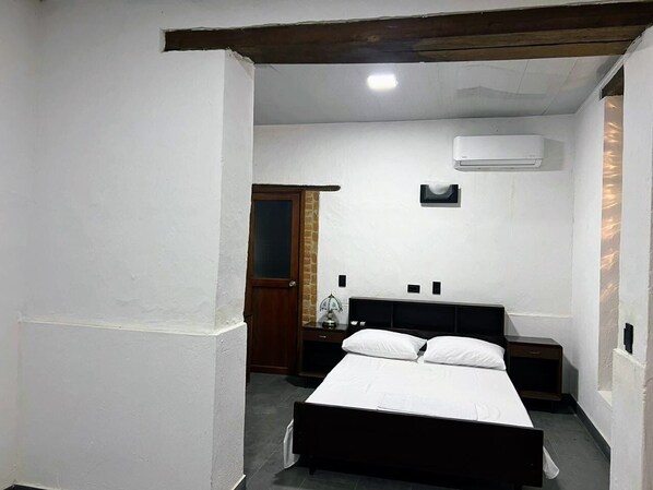 スーペリア ルーム | 1 室のベッドルーム、WiFi (無料)