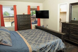 4 habitaciones, escritorio, tabla de planchar con plancha y wifi gratis