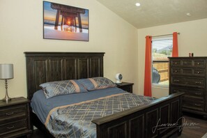 4 bedrooms, desk, iron/ironing board, free WiFi