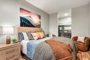 6 bedrooms, iron/ironing board, travel cot, free WiFi
