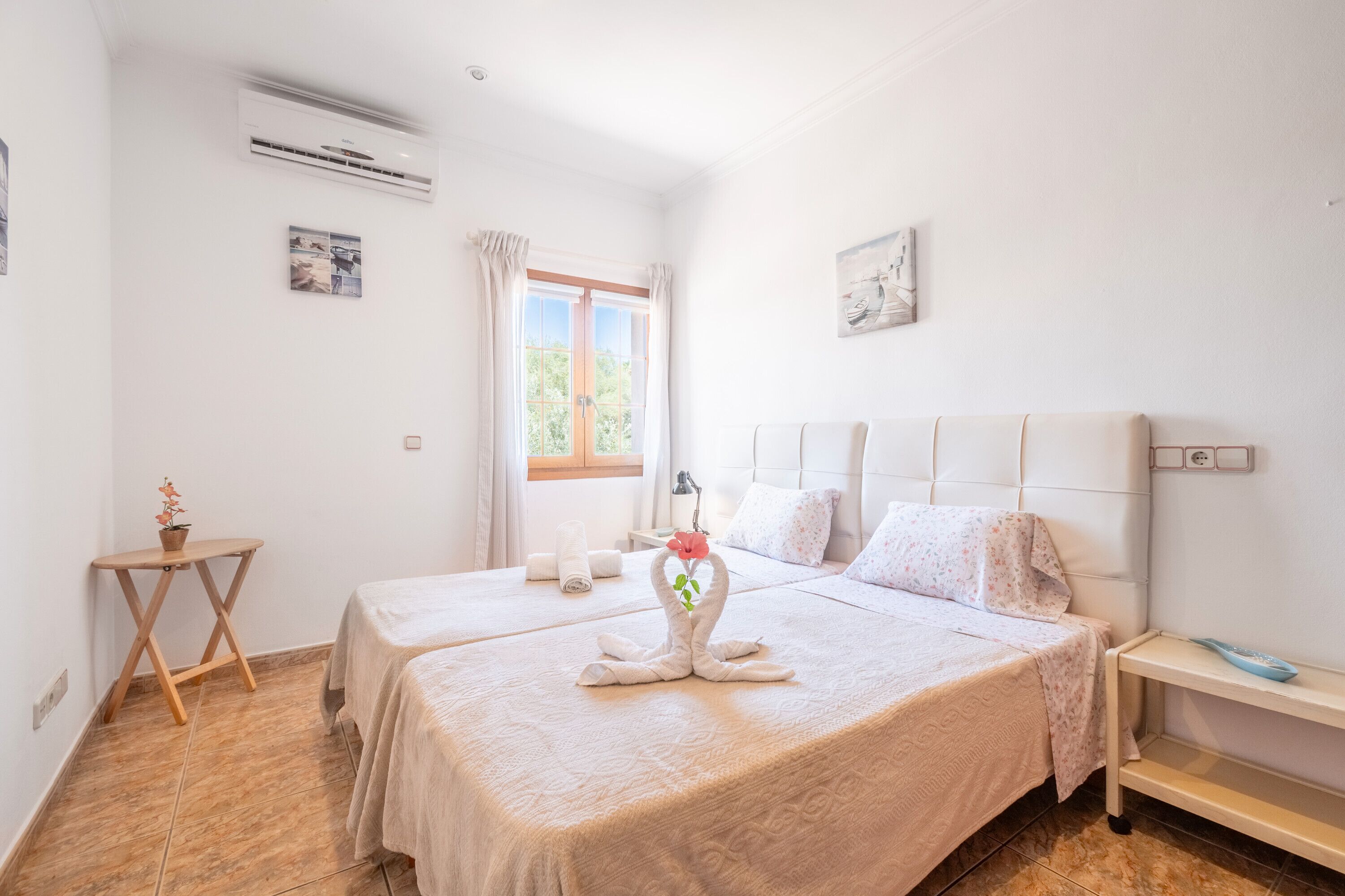 Bügeleisen/Bügelbrett, kostenloses WLAN, Bettwäsche