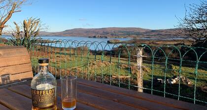Cosy Sea view Skye Cottage for 6