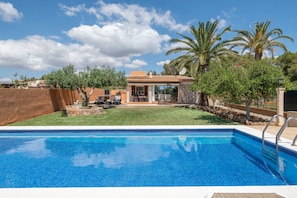 Pool - Villa 'Capricho' with Private Pool, Wi-Fi, and Air Conditioning (Illes Balears)