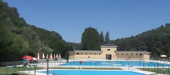 Maison de campagne "El Mirador De Campumedra" avec vue sur les montagnes, terrasse privée et Wi-Fi