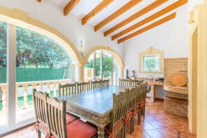 Dining - Villa 'Costeres' with Private Pool, Wi-Fi and Air Conditioning (Calp)