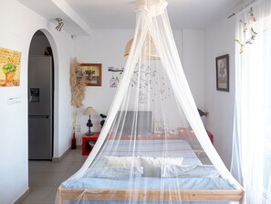 1 chambre, fer et planche à repasser, Wi-Fi gratuit, draps fournis