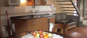 Country House 'Cuarto De La Oracion' with Mountain Views, Private Garden and Wi-Fi