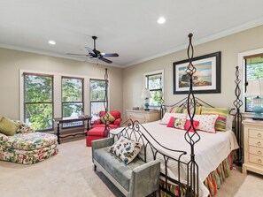 6 chambres, fer et planche à repasser, lit parapluie, Wi-Fi