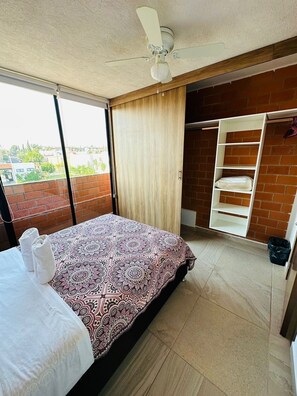 Basic Apartment, 2 Bedrooms, Balcony, City View