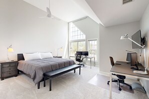 4 bedrooms, internet, bed sheets