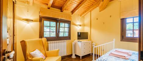 4 bedrooms, free WiFi, bed sheets