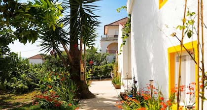 Holiday Home 'Casalinho Do Chafariz' with Mountain View, Wi-Fi and Air Conditioning
