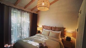 1 bedroom, free WiFi, bed sheets