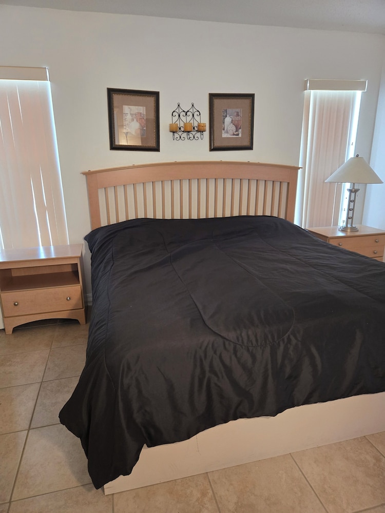 KISSIMMEE VACATION HOME 4 BEDROOM 3 BATHROOM WITH POOL Four Corners