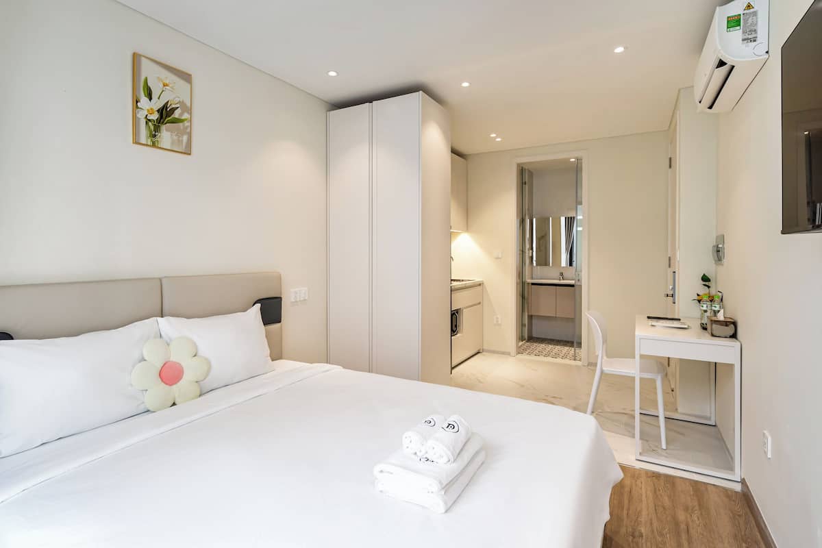 Standard Double room - Back building view | 1 bedroom, bed sheets