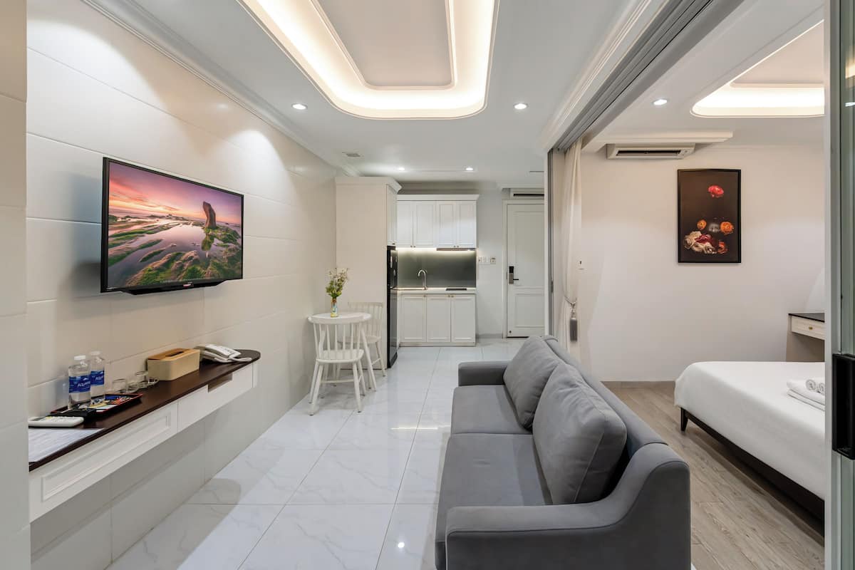 Suite Basement | 1 bedroom, bed sheets
