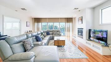 Luxury House, 5 Bedrooms, Beachside | Living area | TV