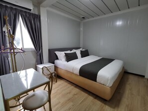 Bed sheets - Titiwangsa Cabin Retreats by uBook (Kuala Lumpur)