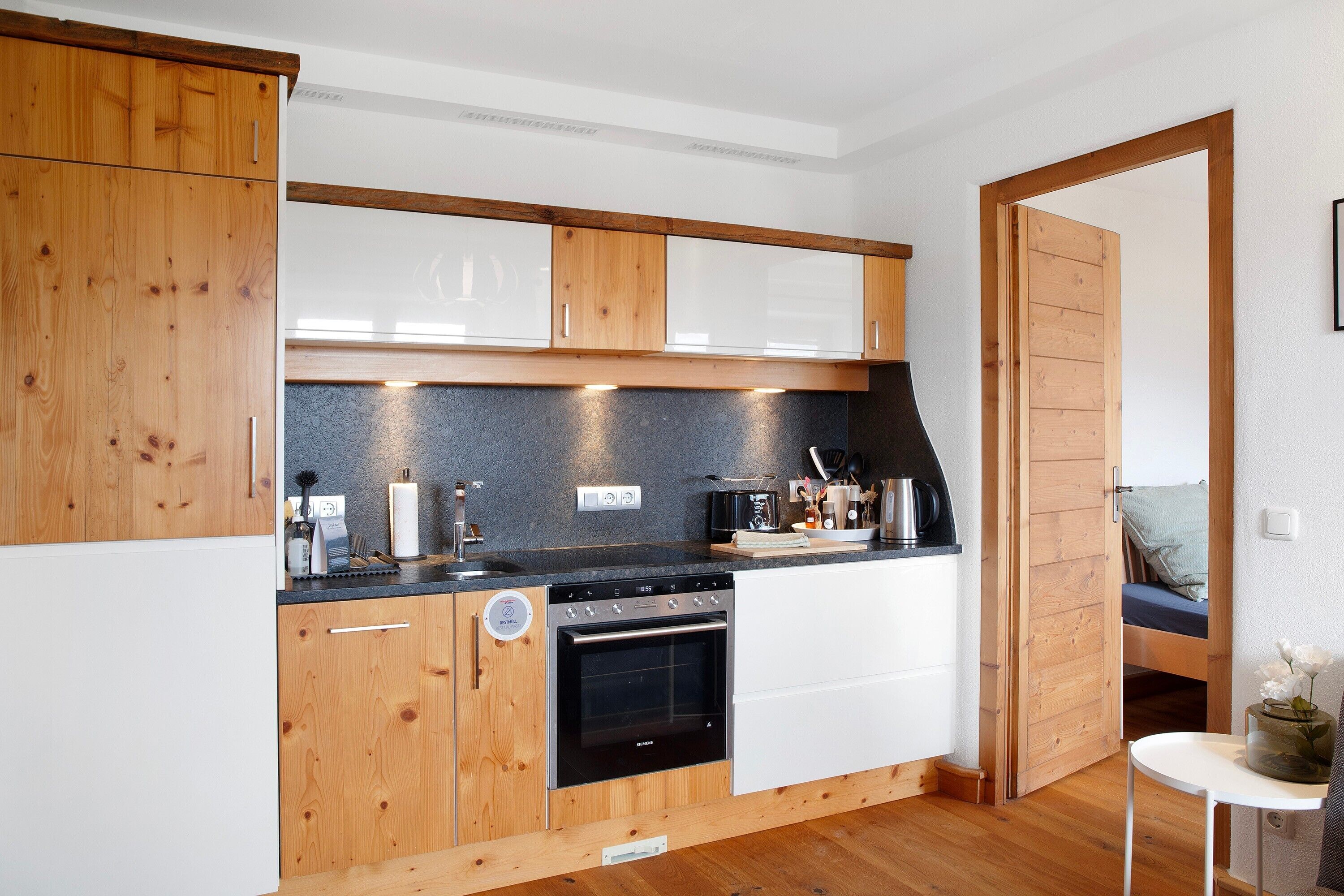 Refrigerador, horno, parrilla de estufa y lavavajillas 