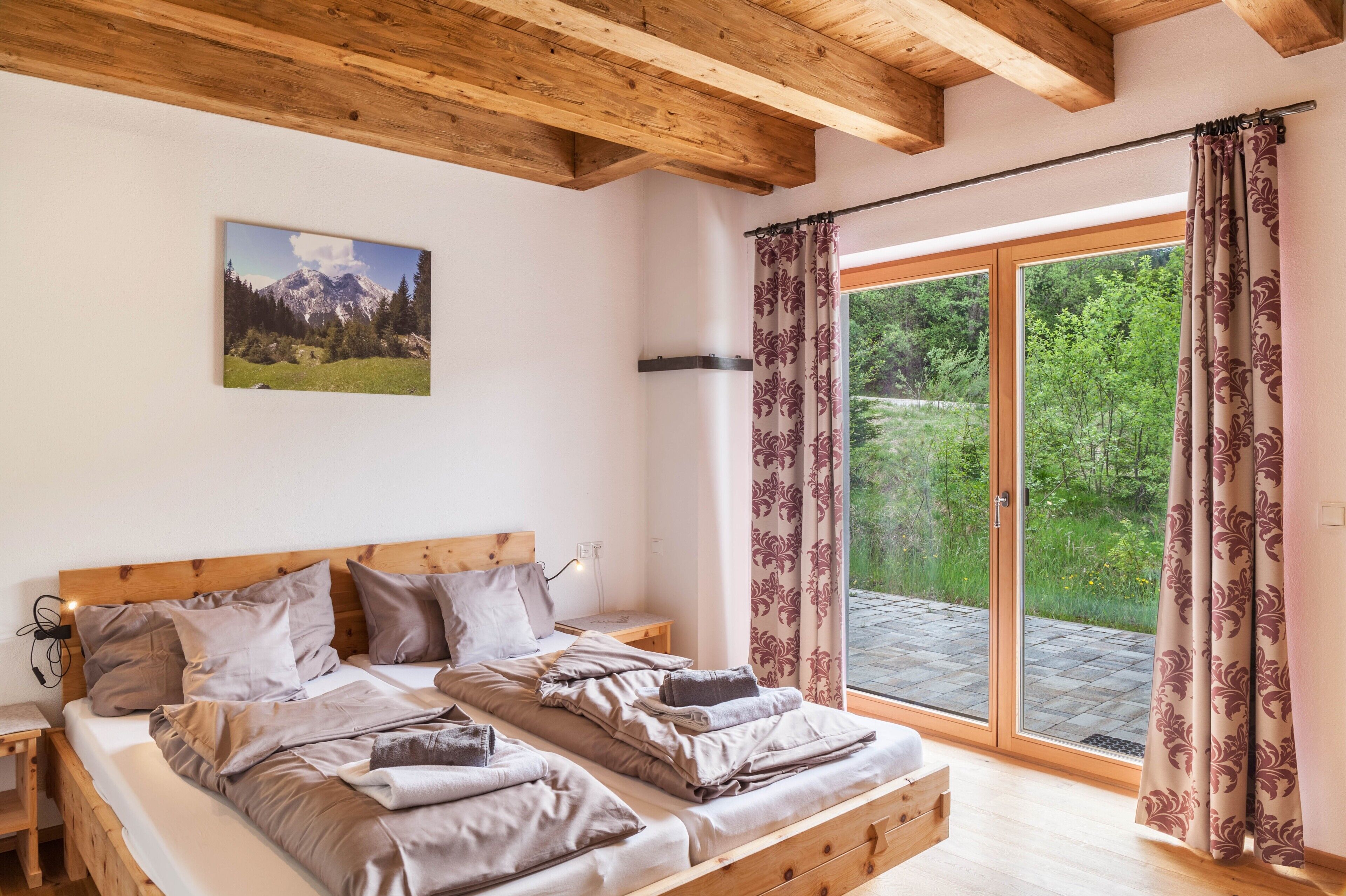 2 bedrooms, free WiFi, bed sheets, wheelchair access