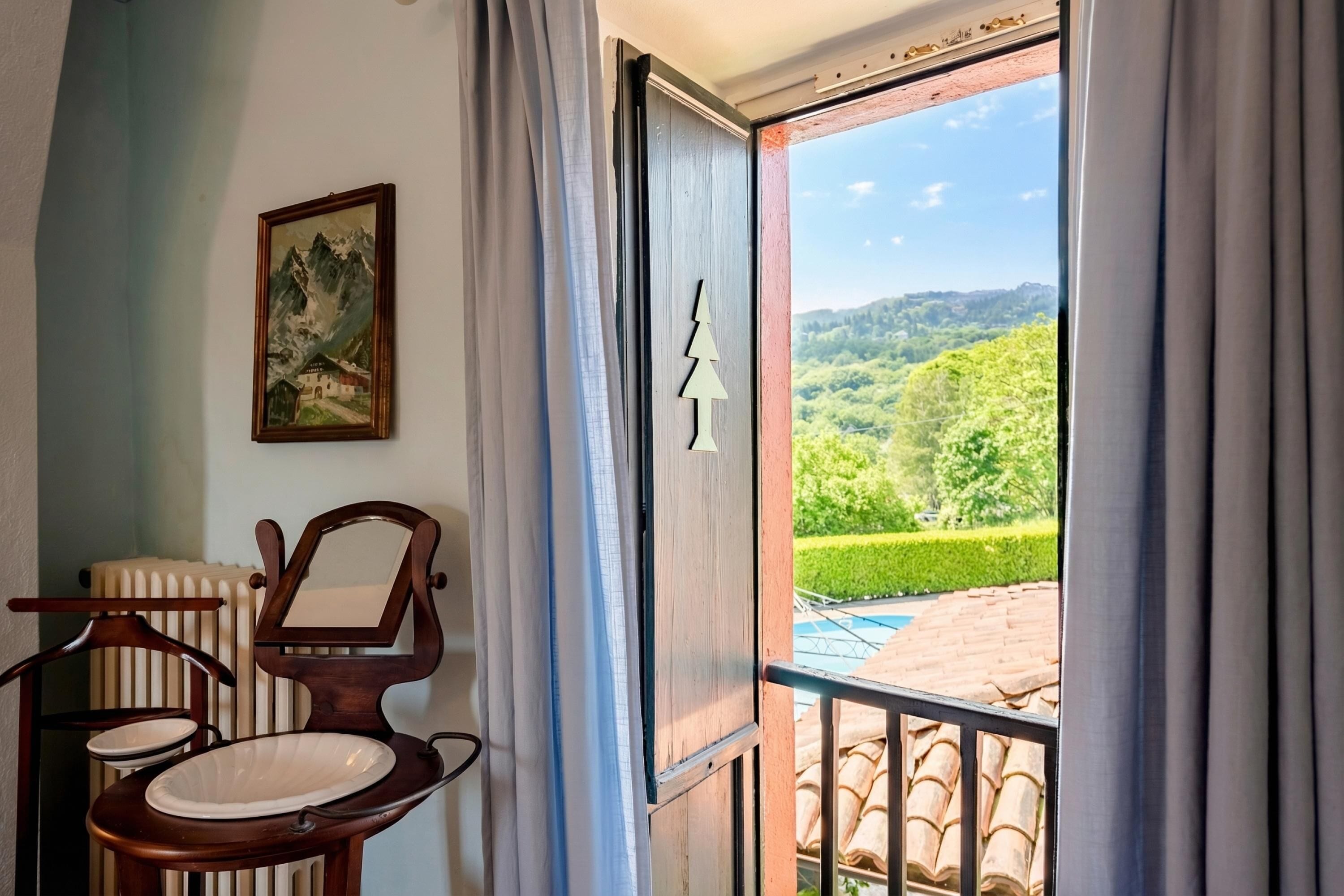 Family Apartment, 3 Bedrooms, Balcony, Mountainside (La Lanterna Swimming Pool Retreat) | View from property