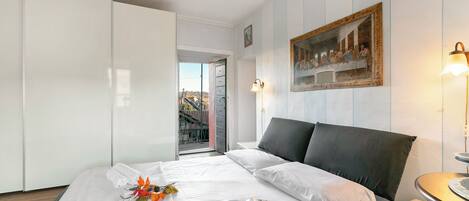 3 habitaciones, espacio para trabajar con laptop y wifi gratis