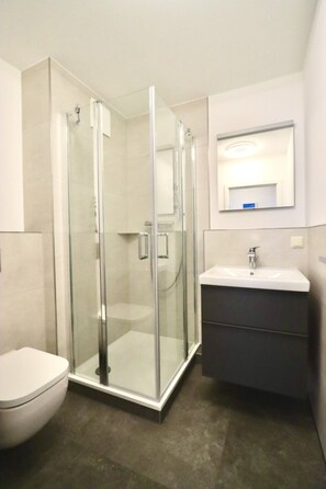 Bruser, hårtørrer, håndklæder