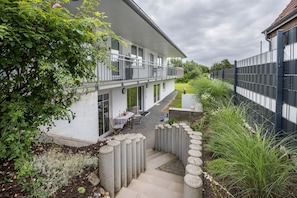 Terrace/patio - Holiday Apartment 'He, wat mooi' with Private Terrace and Wi-Fi (Lübeck)