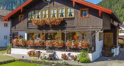 Einzimmerapartment 'Mini Apartment 3' mit Bergblick, Gemeinschaftsgarten und WLAN