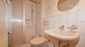 Doccia, asciugacapelli, asciugamani