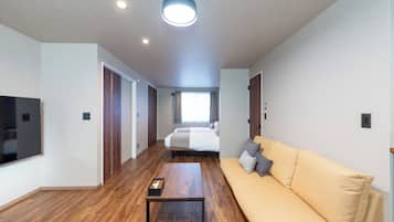1 bedroom, bed sheets