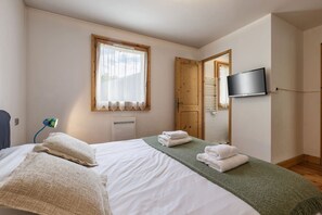 3 Schlafzimmer, Bügeleisen/Bügelbrett, Reisekinderbett, kostenloses WLAN