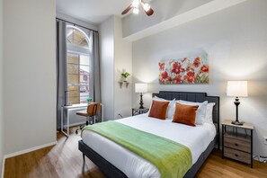 3 bedrooms, desk, iron/ironing board, free WiFi