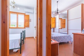 3 habitaciones, tabla de planchar con plancha y wifi 
