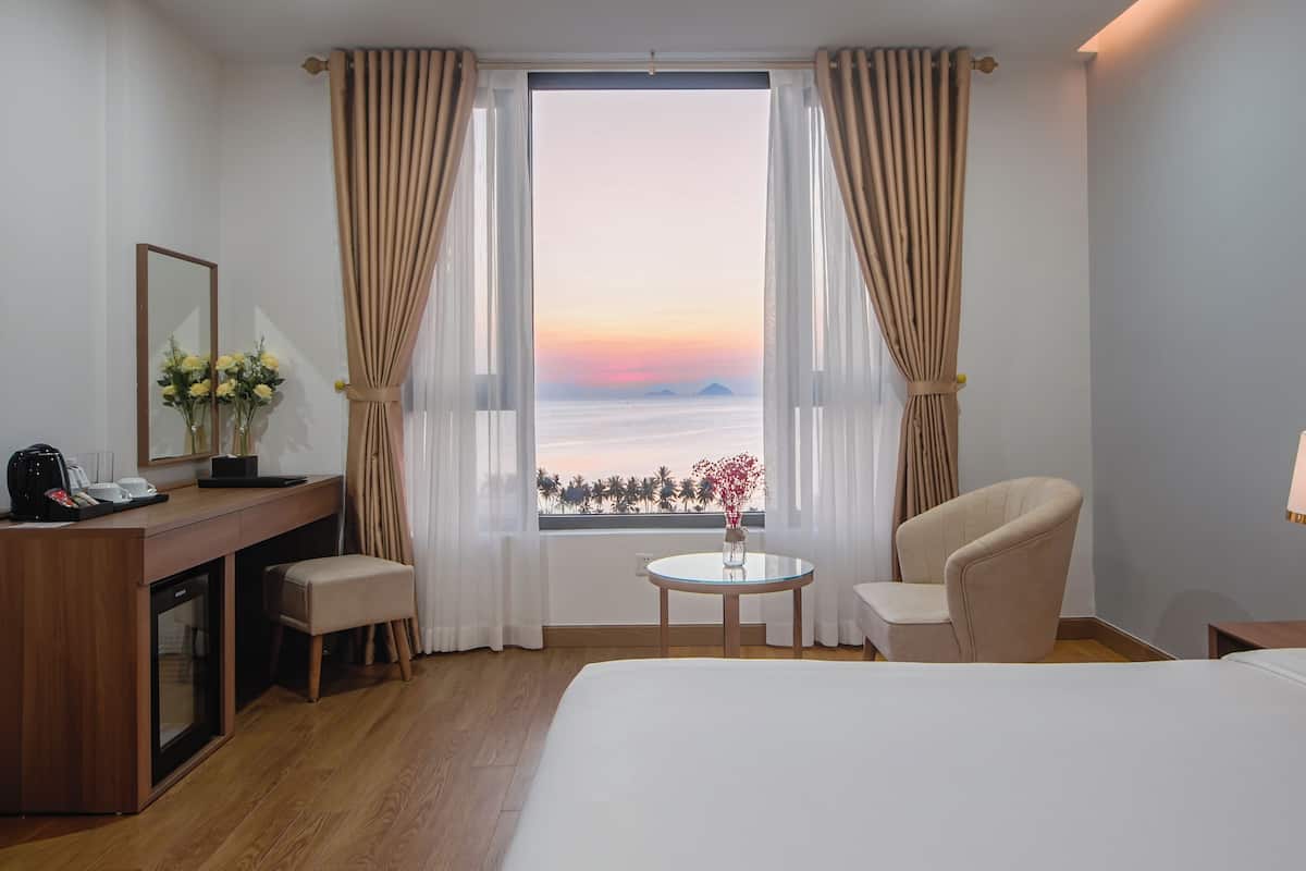 Minibar, in-room safe, desk, blackout drapes