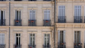 Exterior - Apartment- Gare St Charles (Marseille)