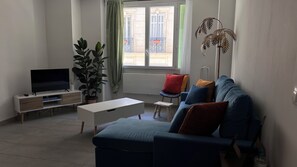Living area - Apartment- Gare St Charles (Marseille)