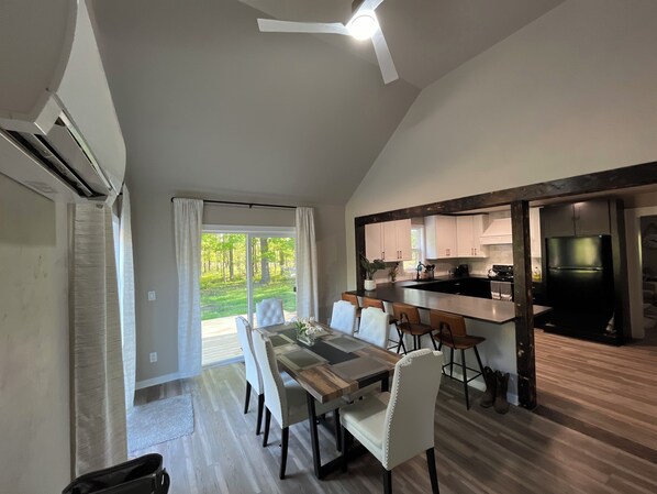 Dining - Whispering woods retreat- morning yoga on the deck, EV charging & pet friendly (Baileys Harbor)