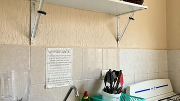 Maison, 2 chambres, accessible aux personnes à mobilité réduite, fumeurs | Cuisine privée